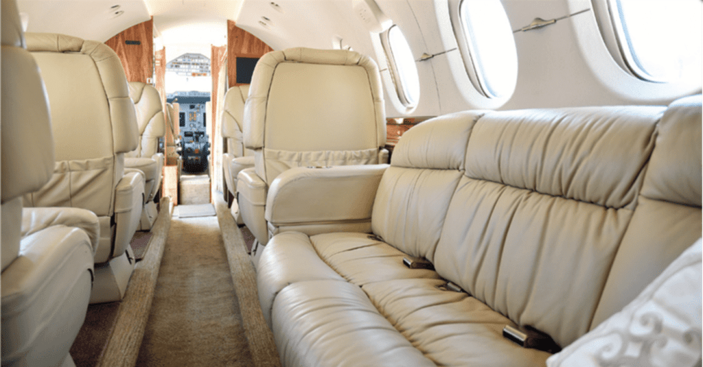 4L Vip 2003 Hawker 800Xp